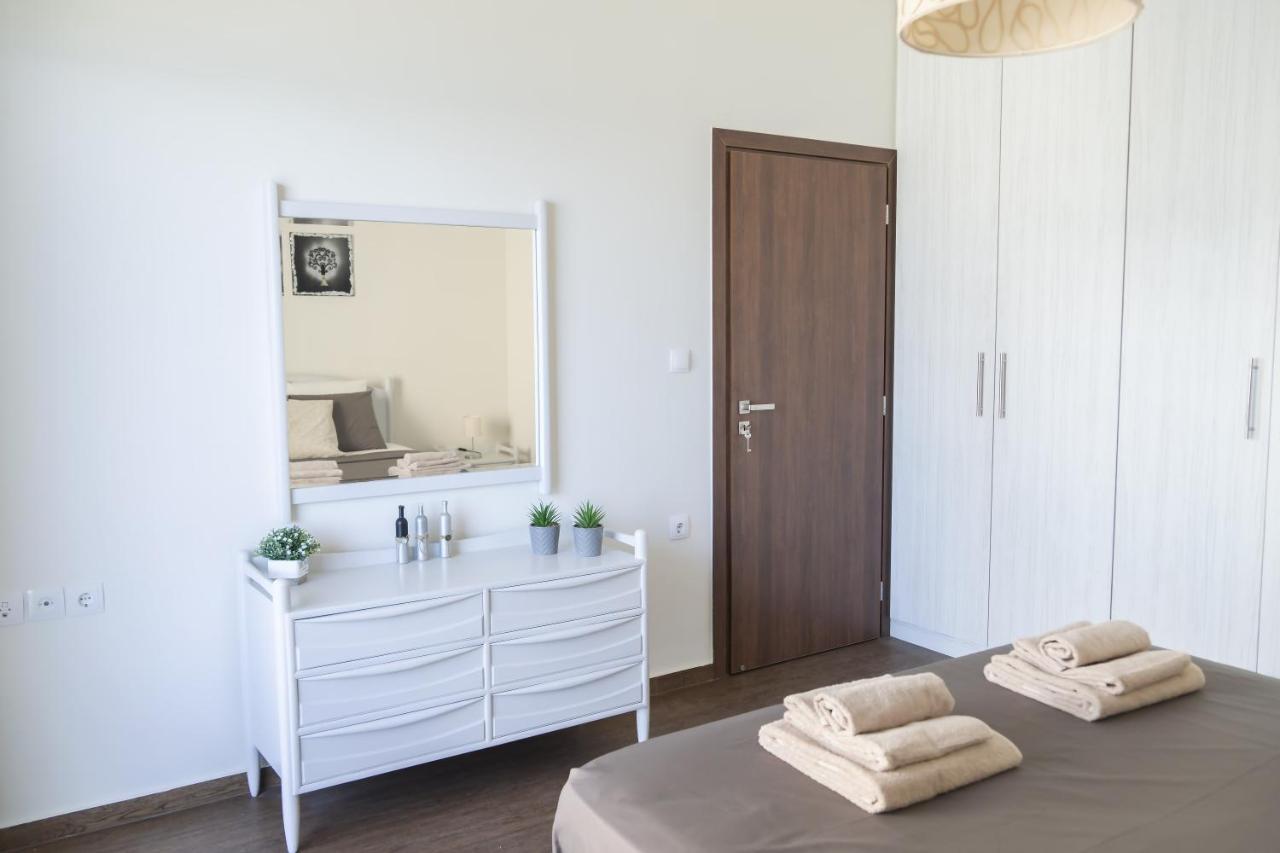 Blue Dreams - Spectacular Sea View Apartment In アテネ エクステリア 写真