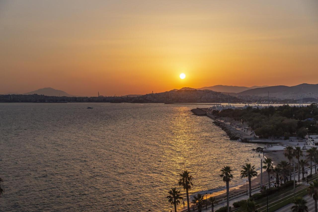 Blue Dreams - Spectacular Sea View Apartment In アテネ エクステリア 写真