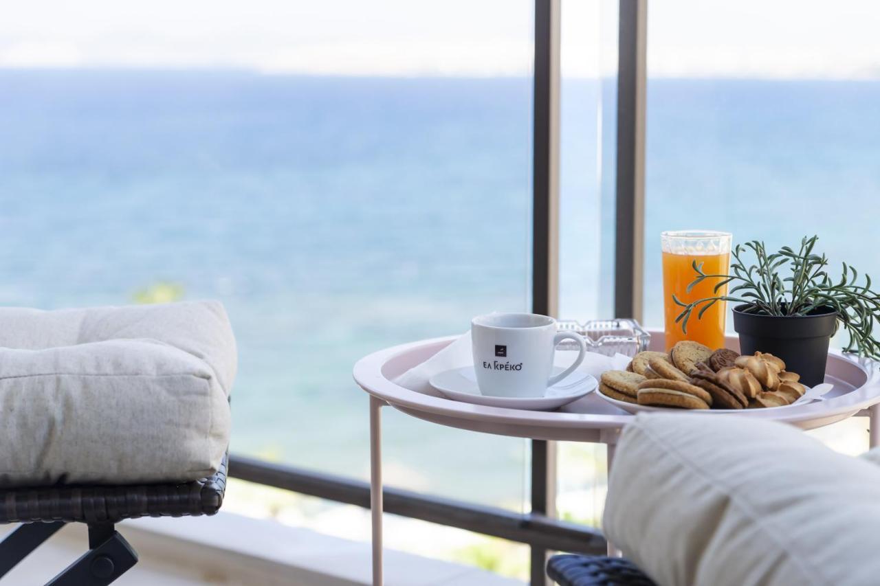 Blue Dreams - Spectacular Sea View Apartment In アテネ エクステリア 写真